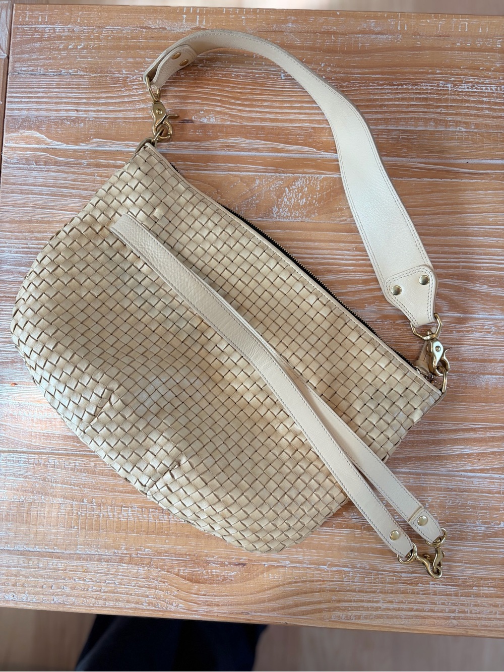 Clare V. Cream Moyen Messenger